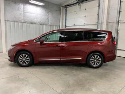 2019 Chrysler Pacifica Touring L Plus