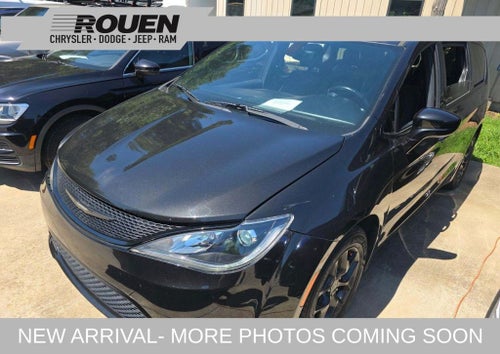 2018 Chrysler Pacifica Touring Plus