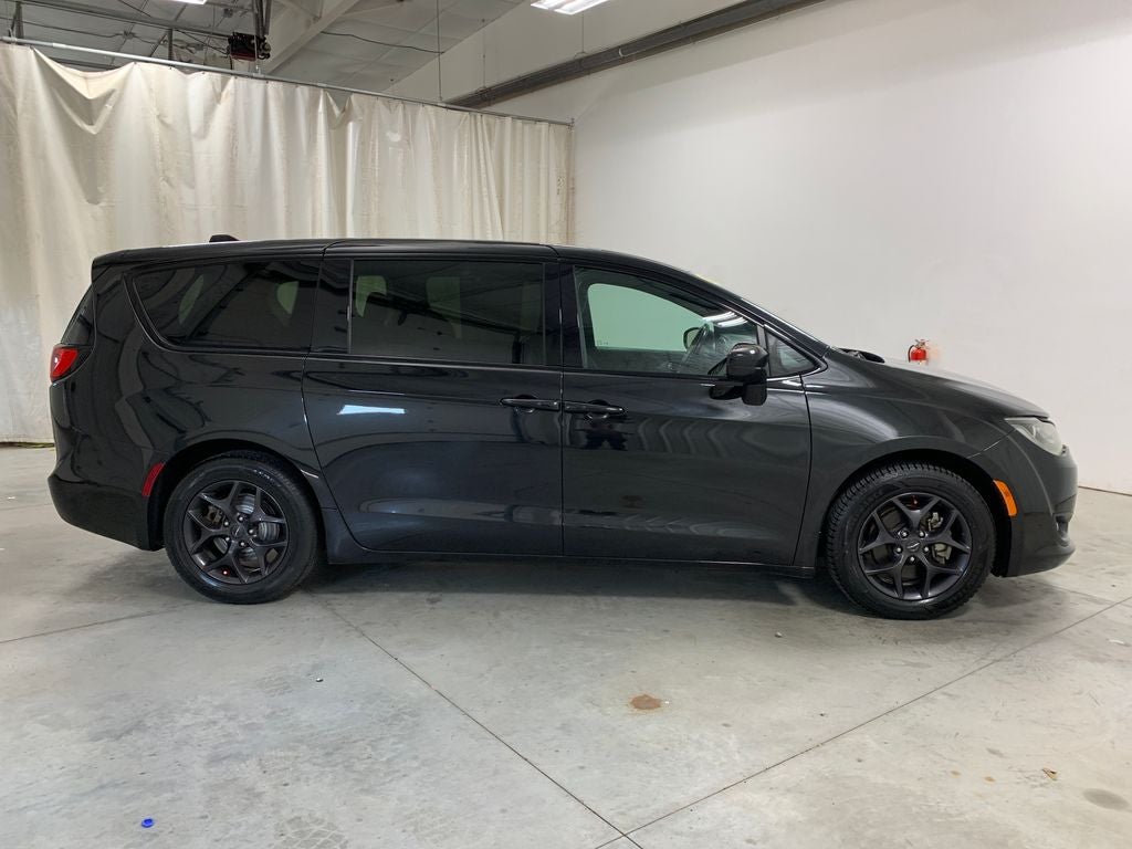 2018 Chrysler Pacifica Touring Plus