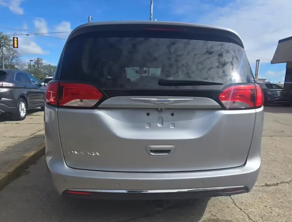2018 Chrysler Pacifica Touring Plus