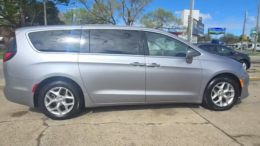 2018 Chrysler Pacifica Touring Plus
