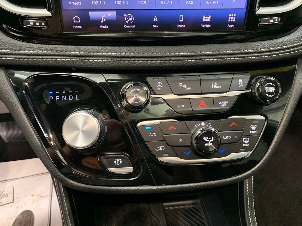 2025 Chrysler Pacifica Limited