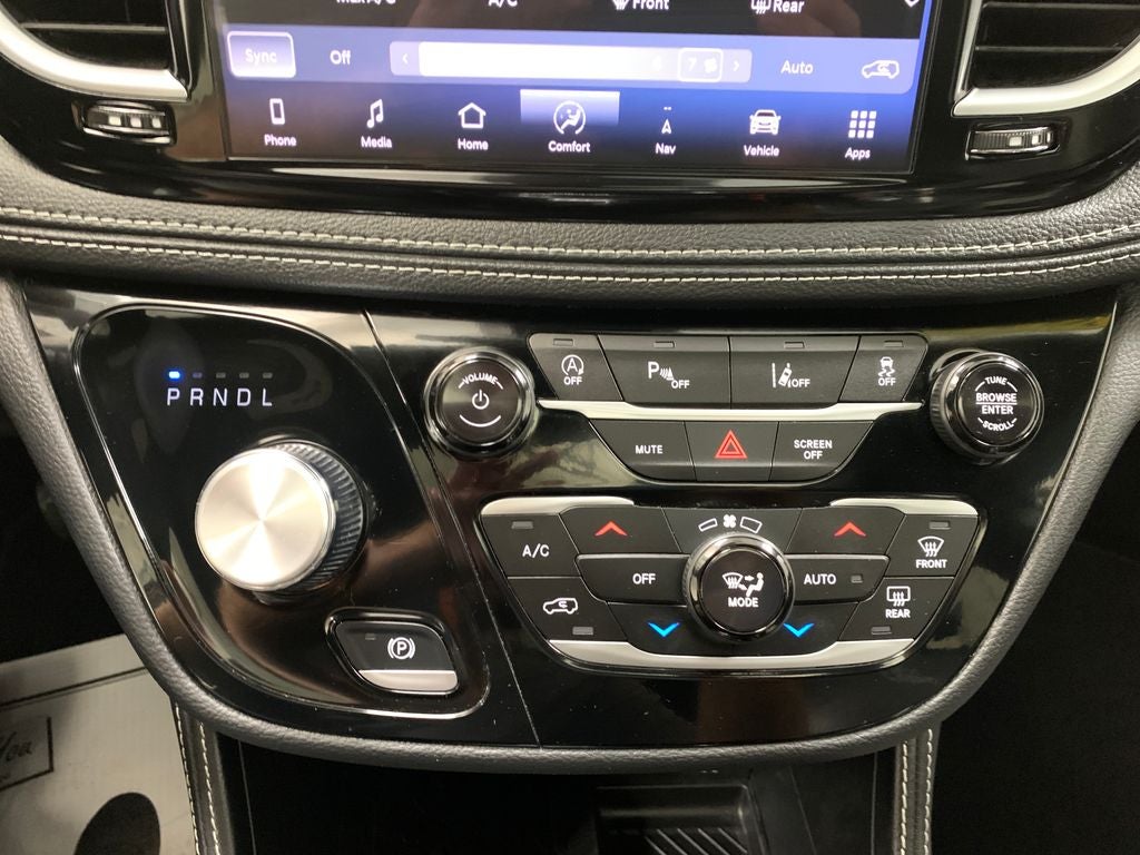 2025 Chrysler Pacifica Limited