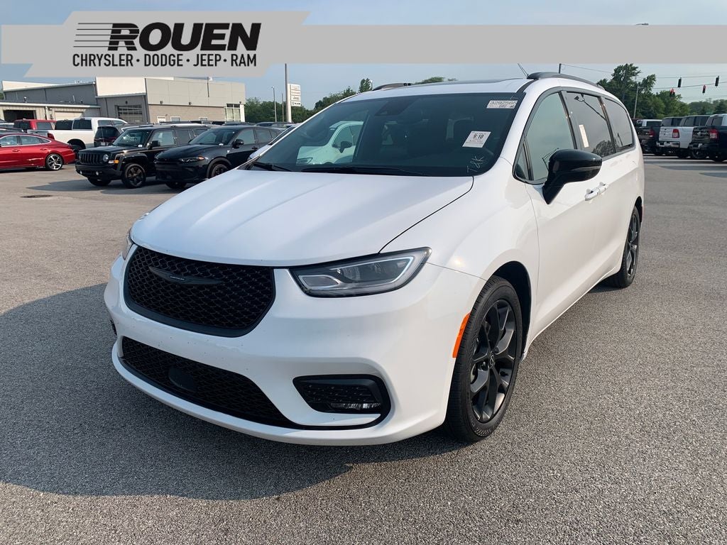 2025 Chrysler Pacifica Limited