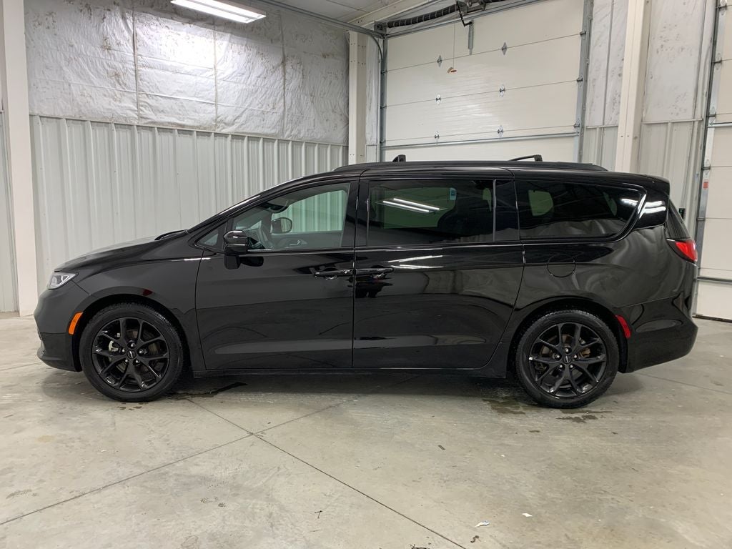 2025 Chrysler Pacifica Limited