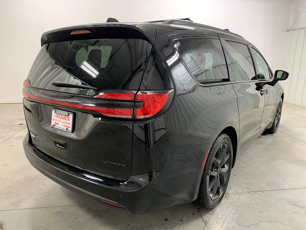 2025 Chrysler Pacifica Limited