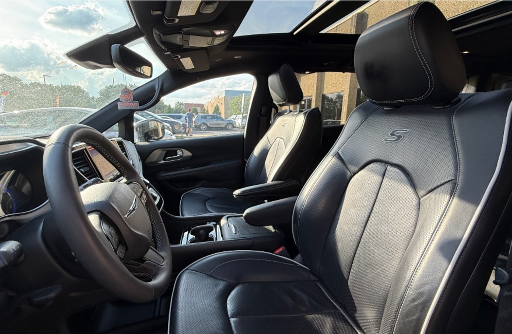 2025 Chrysler Pacifica Limited