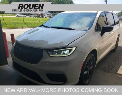 2025 Chrysler Pacifica Limited