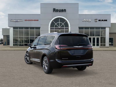 2026 Chrysler Pacifica Pinnacle