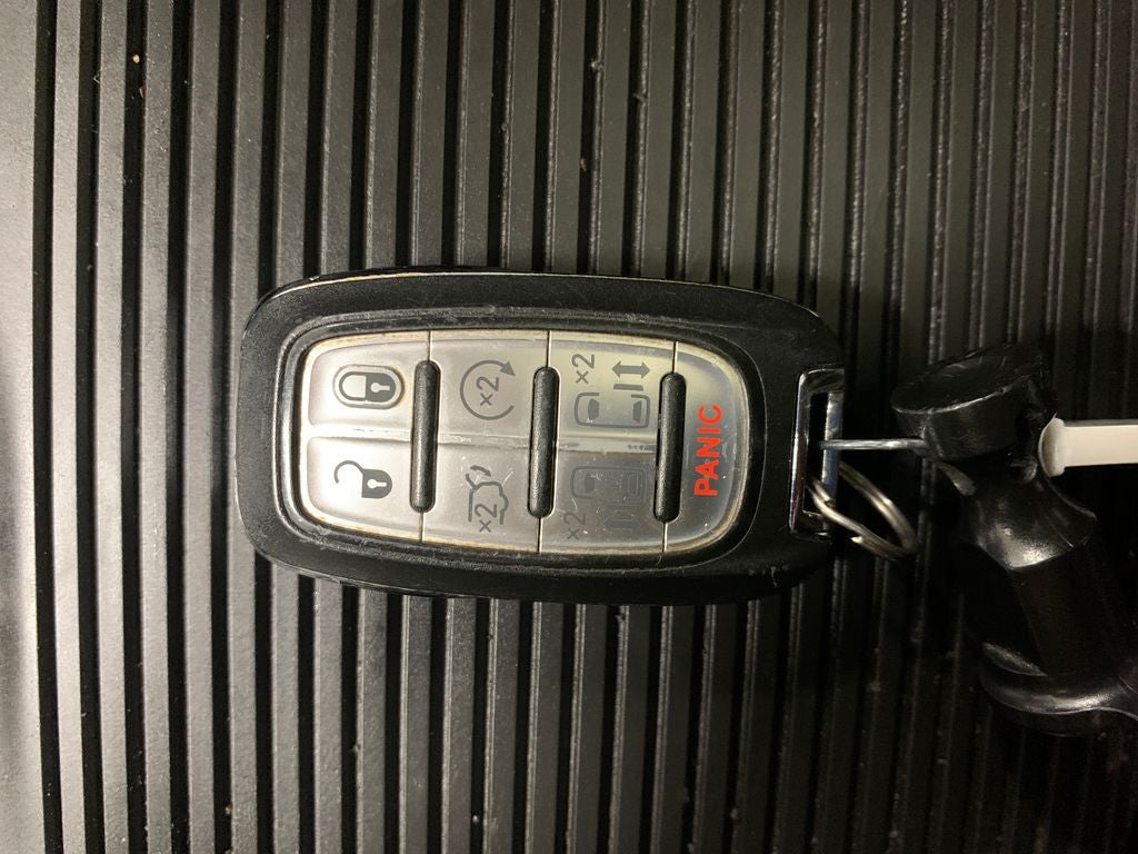 2022 Chrysler Pacifica Hybrid Limited