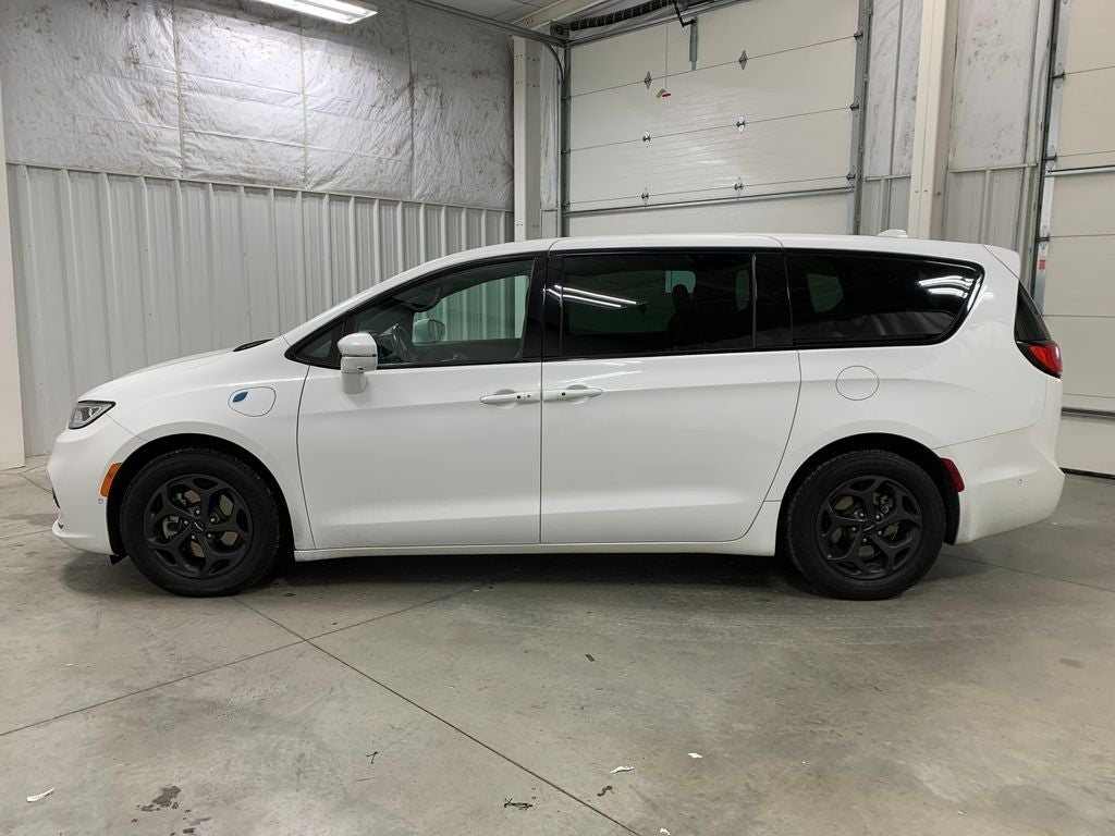 2022 Chrysler Pacifica Hybrid Limited