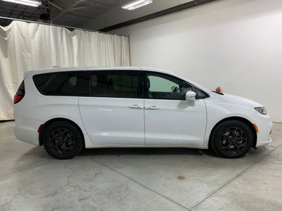 2022 Chrysler Pacifica Hybrid Limited