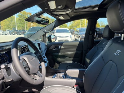 2027 Chrysler Pacifica Limited