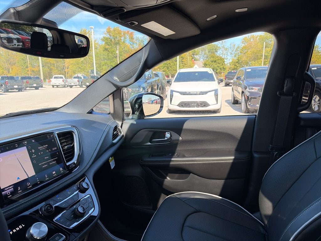 2027 Chrysler Pacifica Limited