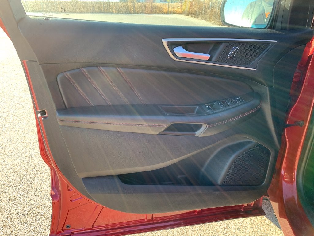 2021 Ford Edge ST Line