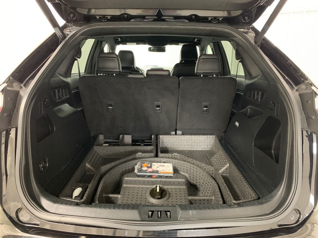 2022 Ford Edge ST Line