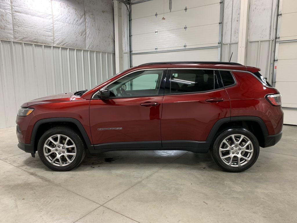 2022 Jeep Compass Latitude Lux