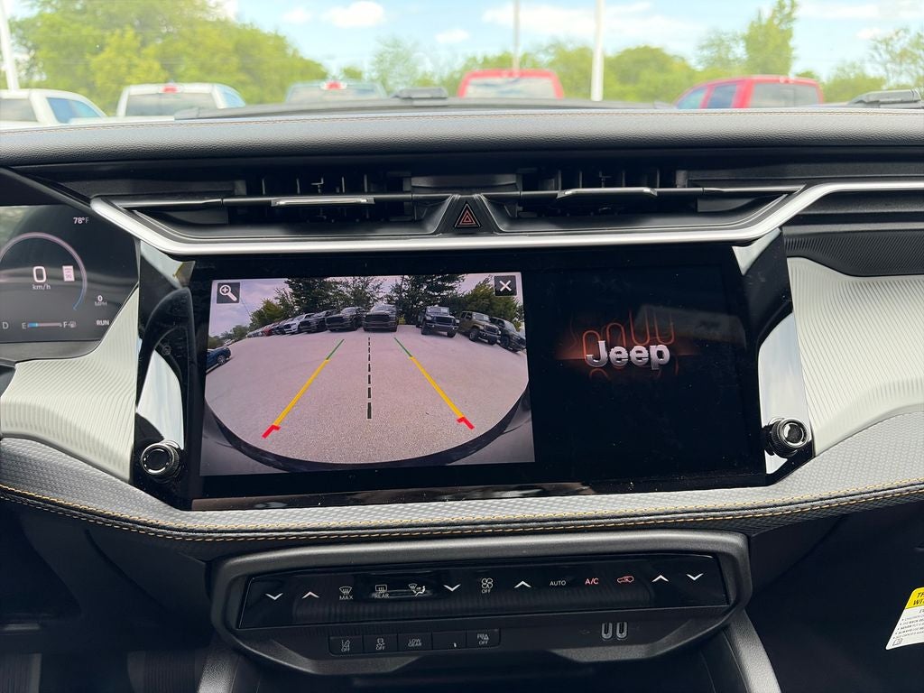 2026 Jeep Cherokee Base