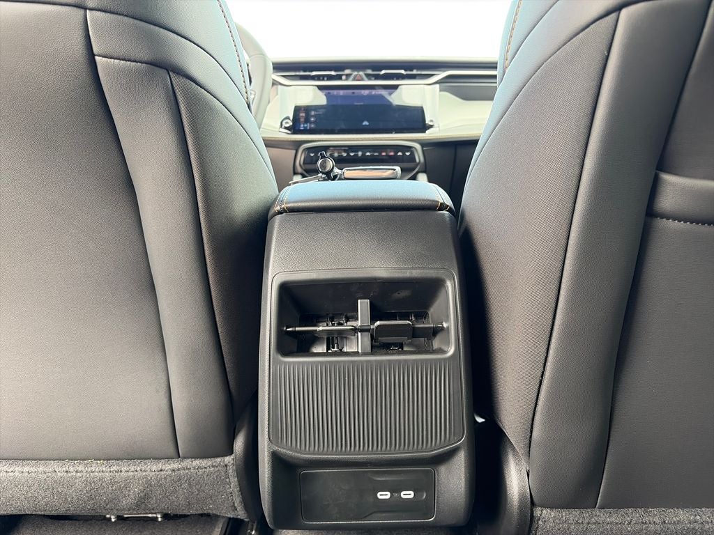 2026 Jeep Cherokee Base