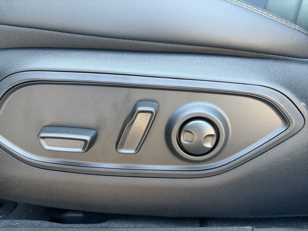 2026 Jeep Cherokee Base
