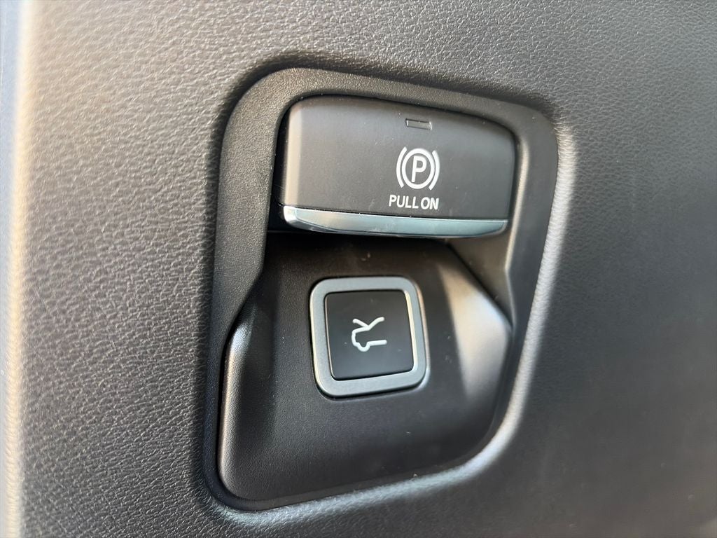 2026 Jeep Cherokee Base