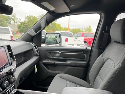 2027 RAM 1500 Big Horn/Lone Star