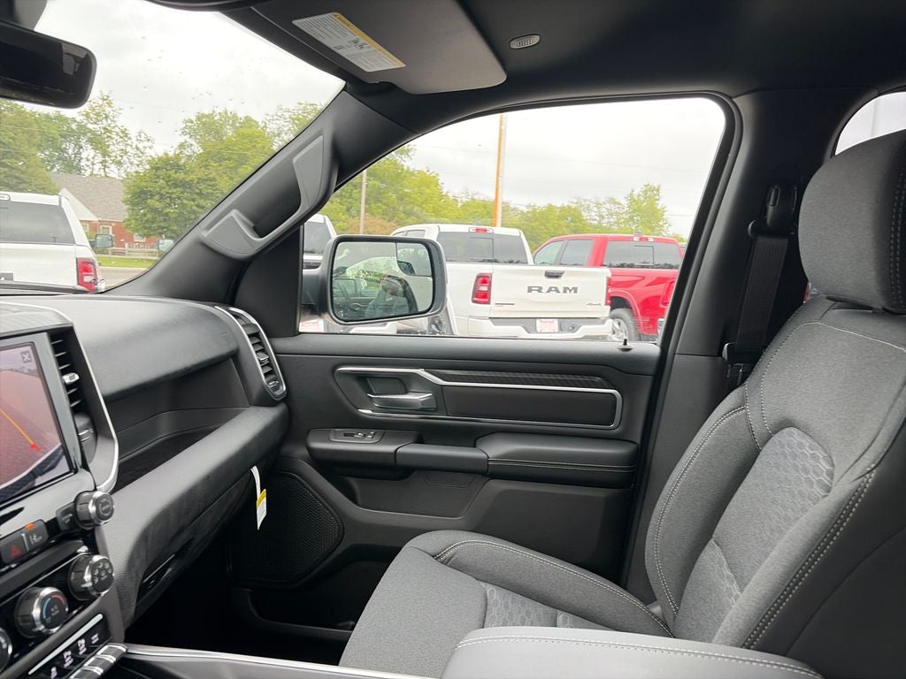 2027 RAM 1500 Big Horn/Lone Star