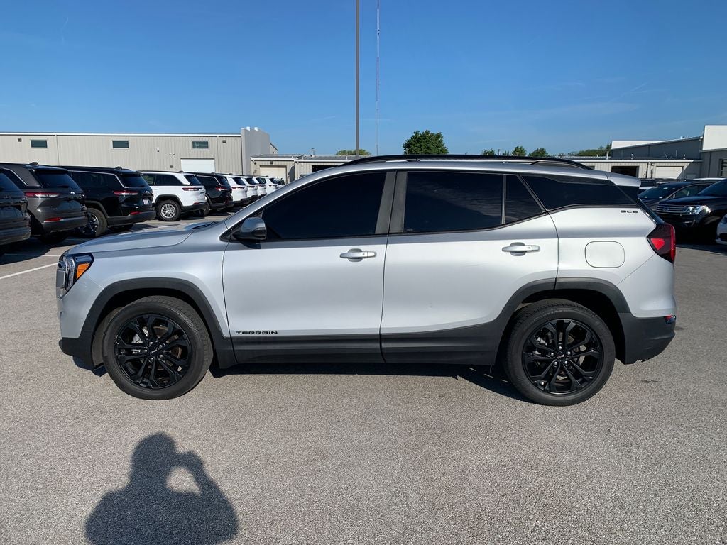 2022 GMC Terrain SLE