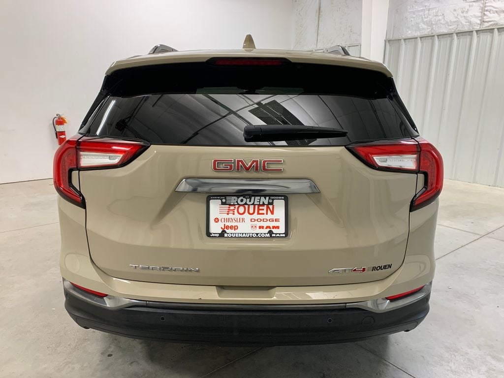 2022 GMC Terrain AT4