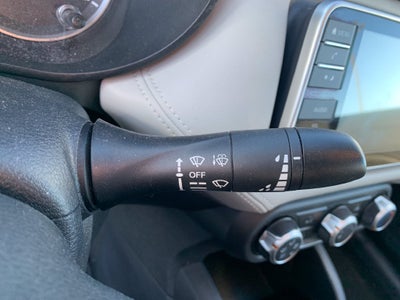 2020 Nissan Versa 1.6 SV