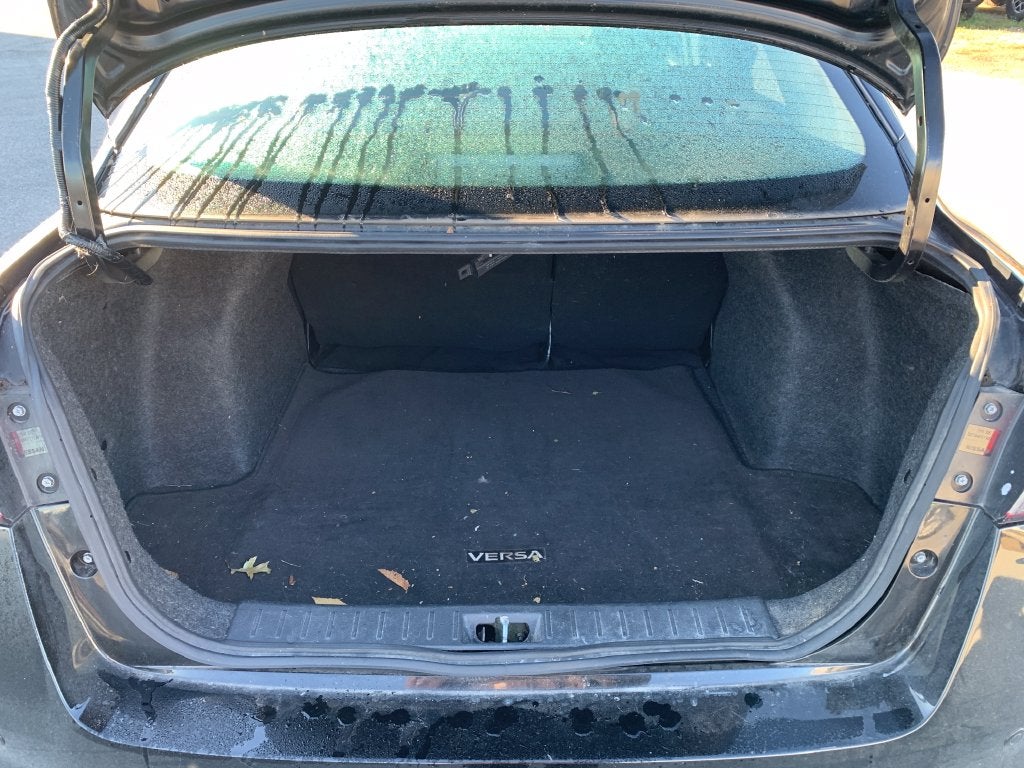 2020 Nissan Versa 1.6 SV