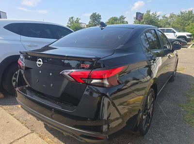 2023 Nissan Versa 1.6 SR