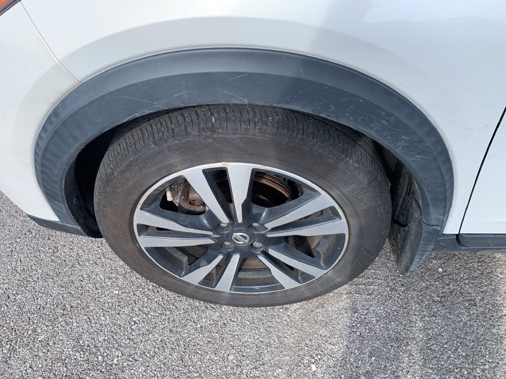 Used 2018 Nissan Kicks SV with VIN 3N1CP5CU0JL511445 for sale in Woodville, OH