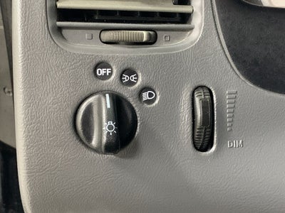 2004 Mazda Mazda B3000 SE