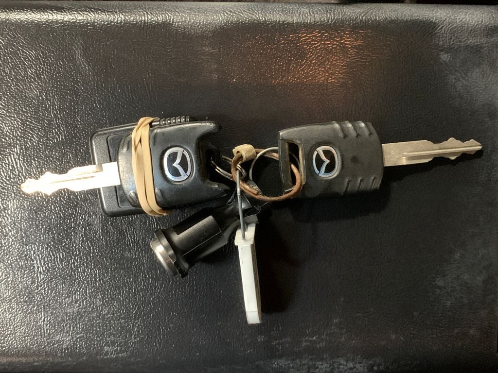 2004 Mazda Mazda B3000 SE