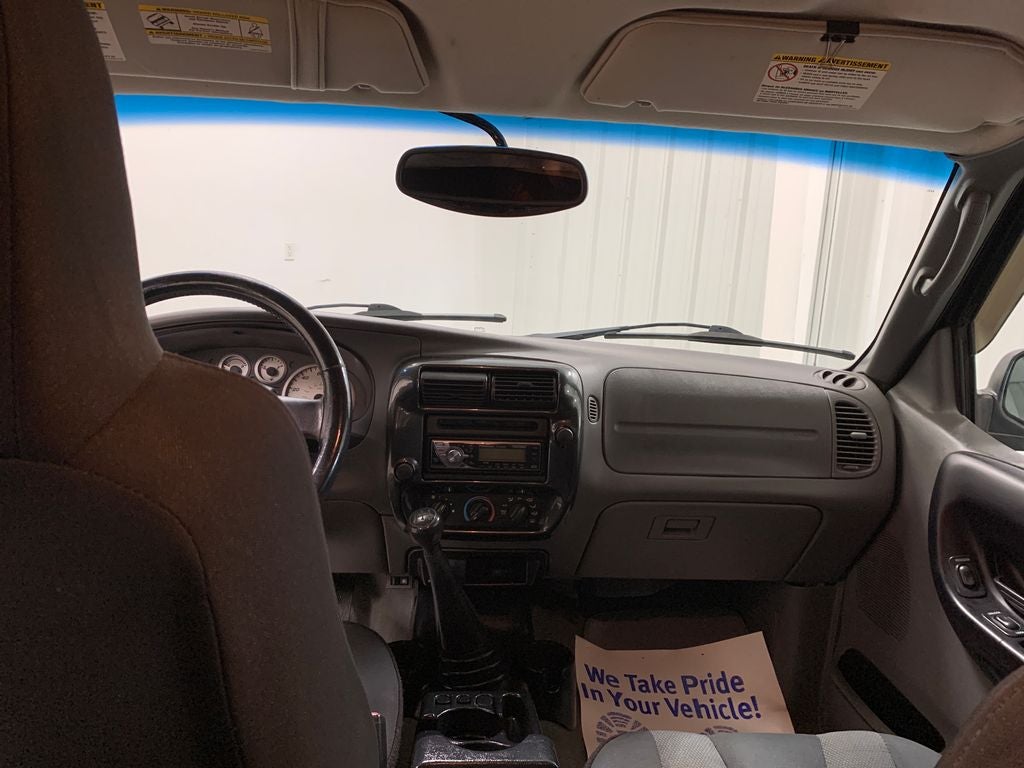 2004 Mazda Mazda B3000 SE