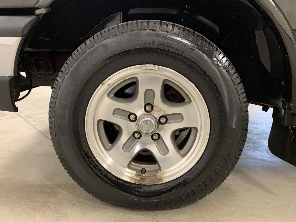 2004 Mazda Mazda B3000 SE