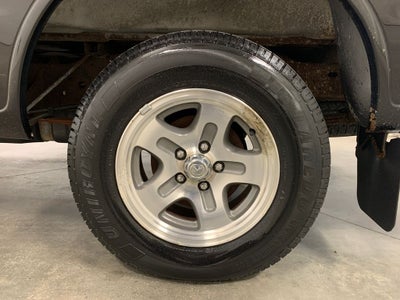 2004 Mazda Mazda B3000 SE