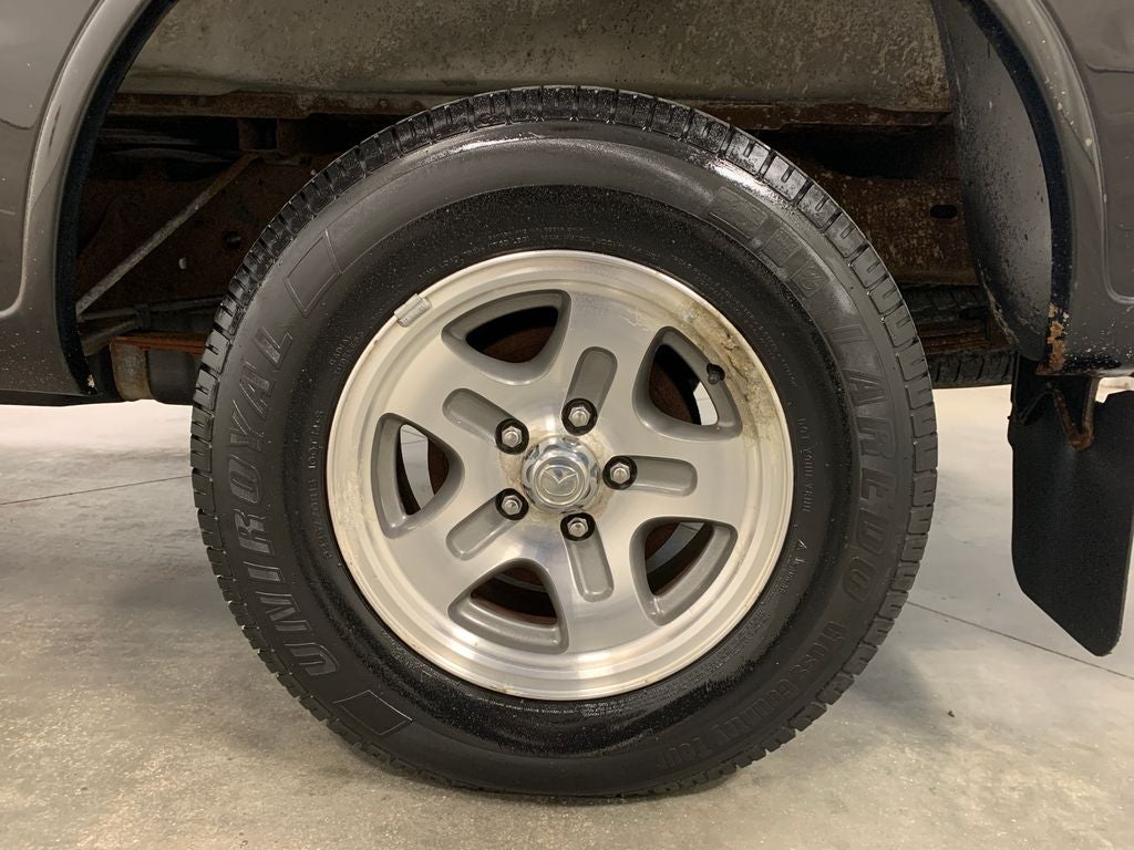 2004 Mazda Mazda B3000 SE