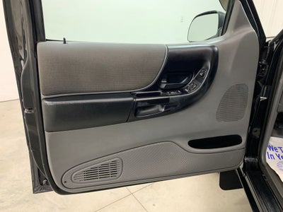 2004 Mazda Mazda B3000 SE