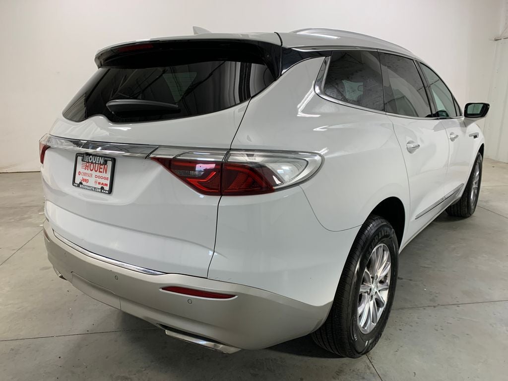 2022 Buick Enclave Essence