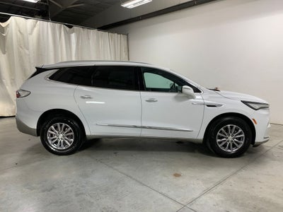 2022 Buick Enclave Essence