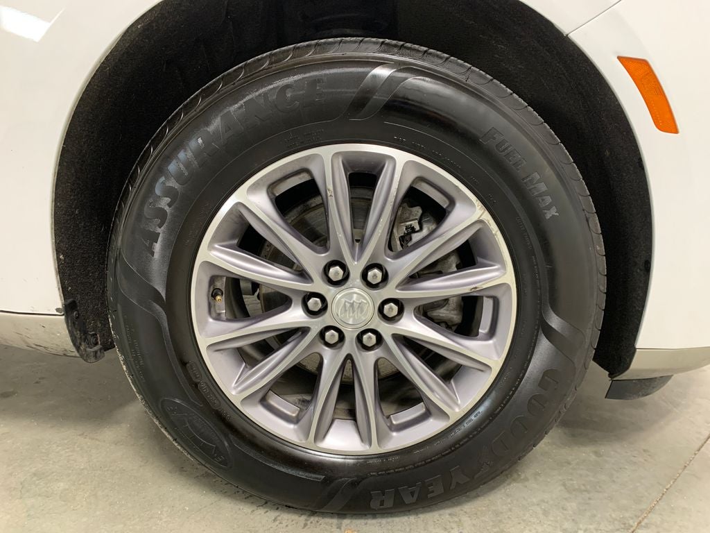 2022 Buick Enclave Essence