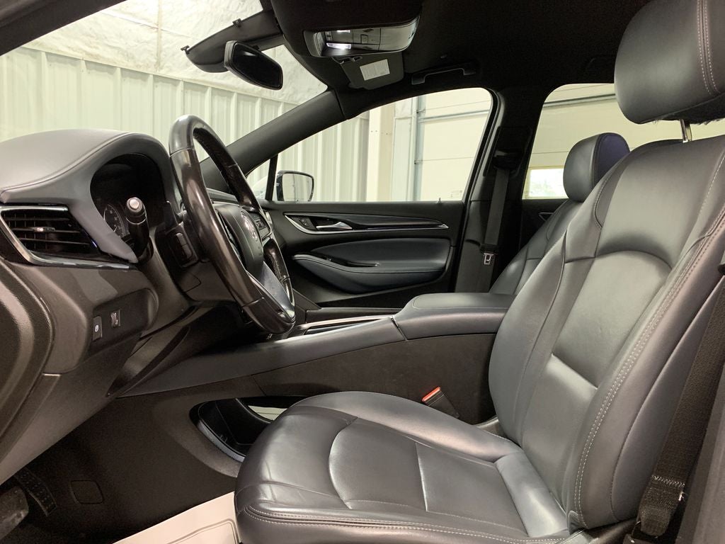 2022 Buick Enclave Essence