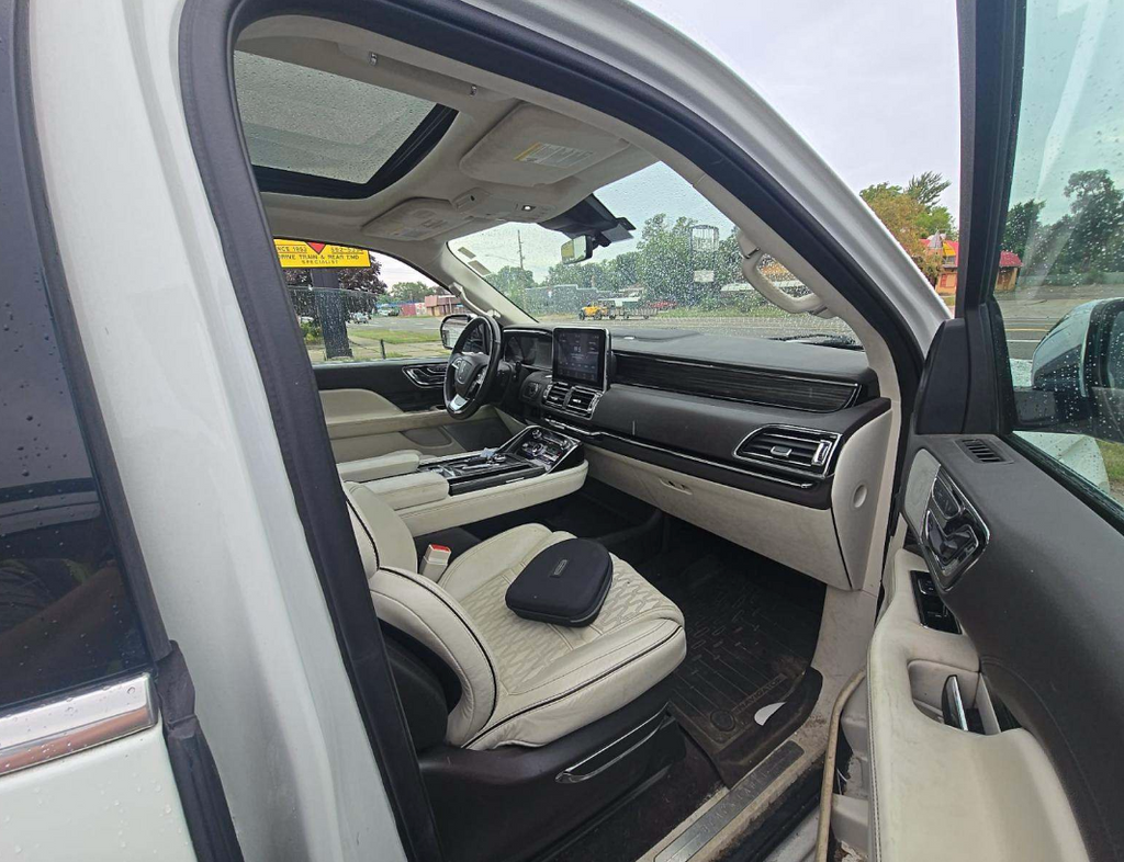 2020 Lincoln Navigator Black Label