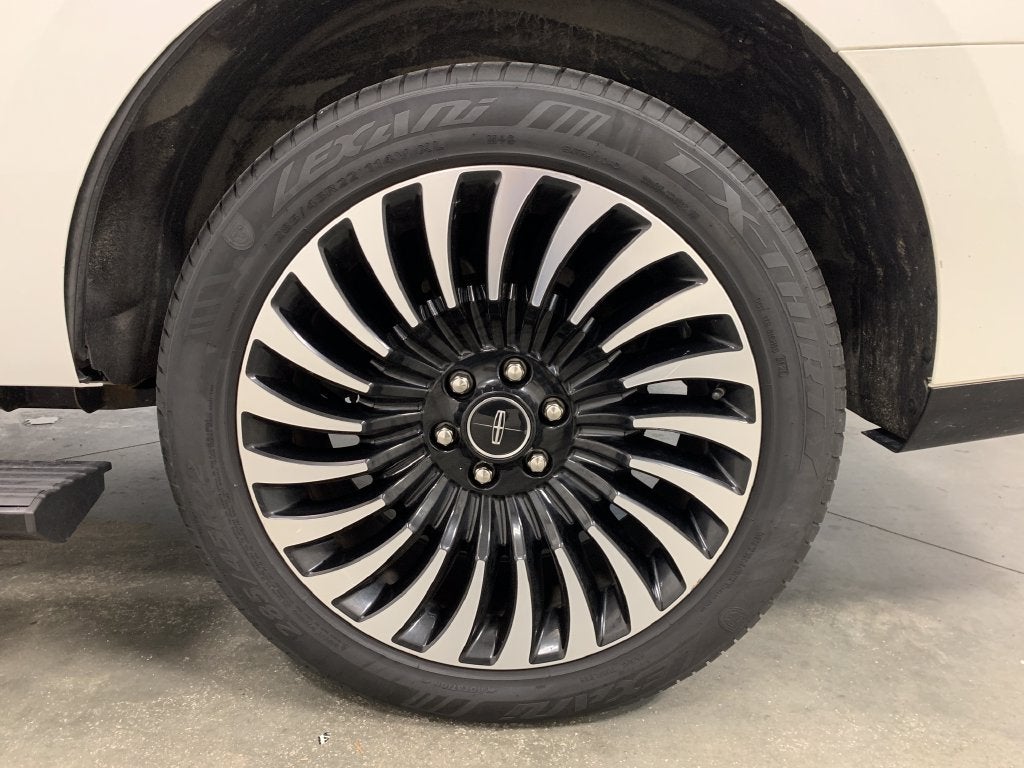 2020 Lincoln Navigator Black Label