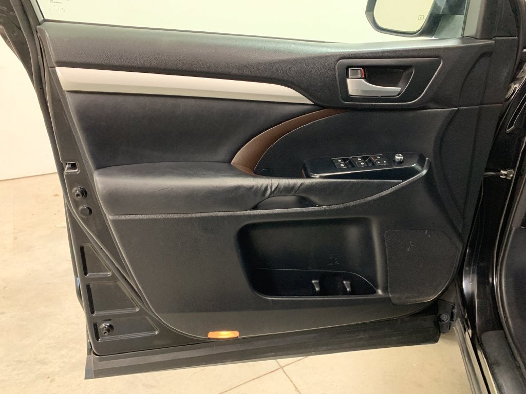 2014 Toyota Highlander XLE V6