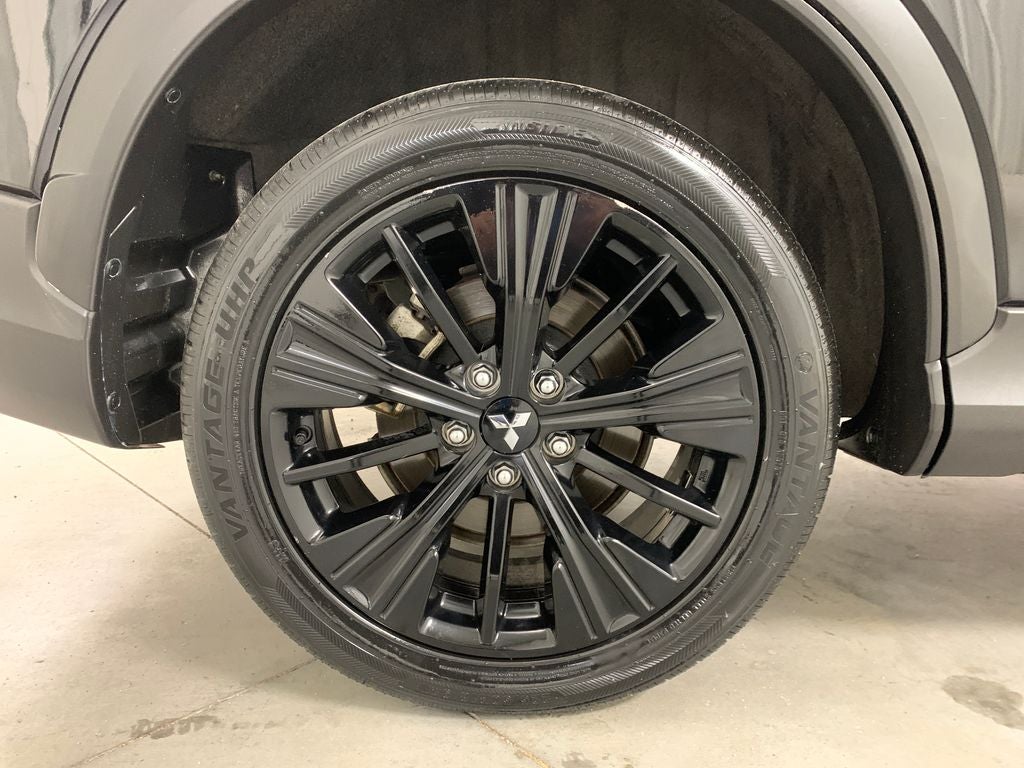 2022 Mitsubishi Eclipse Cross LE