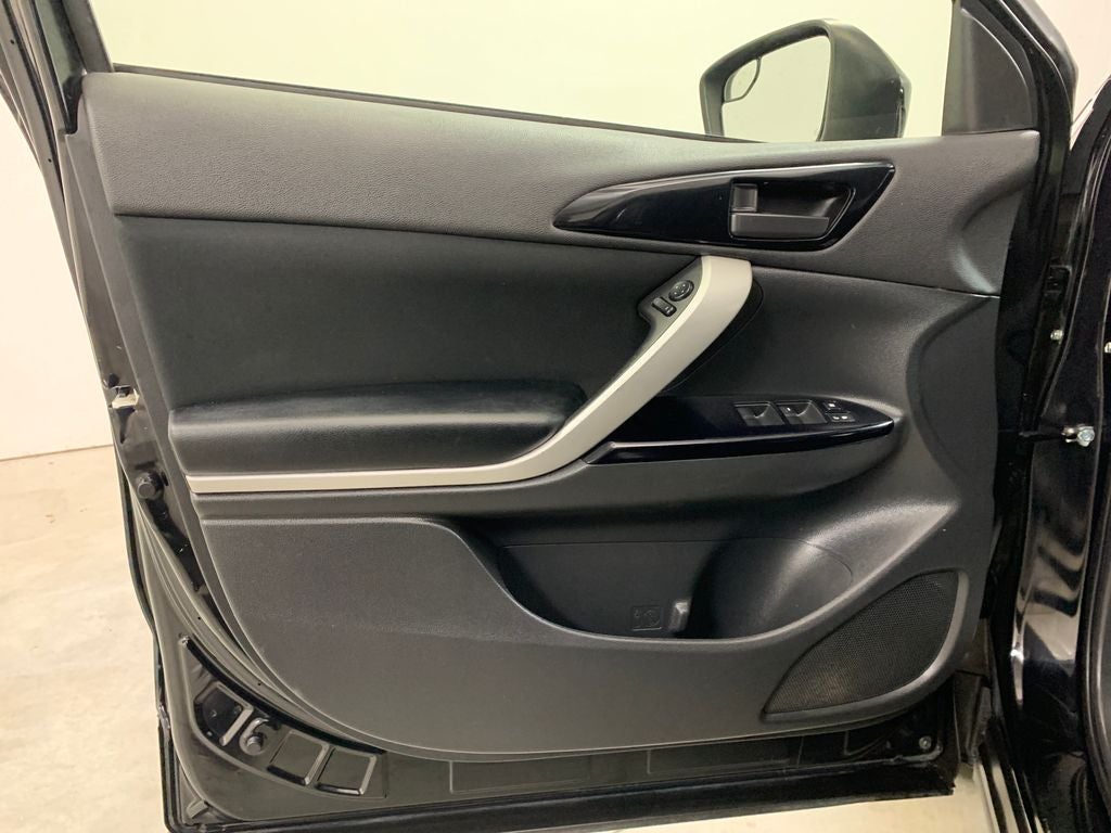 2022 Mitsubishi Eclipse Cross LE