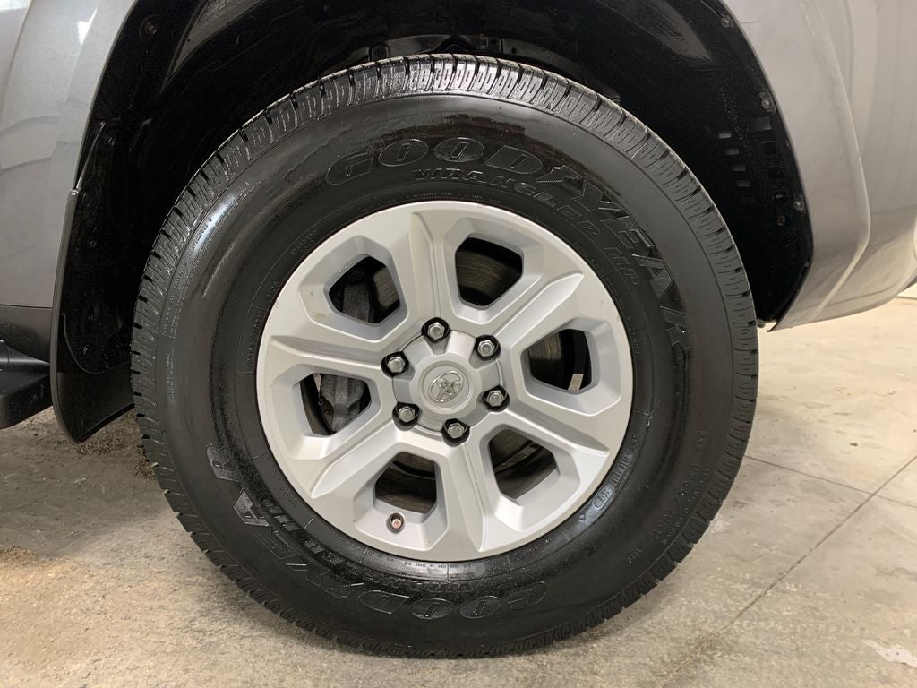 2022 Toyota 4Runner SR5